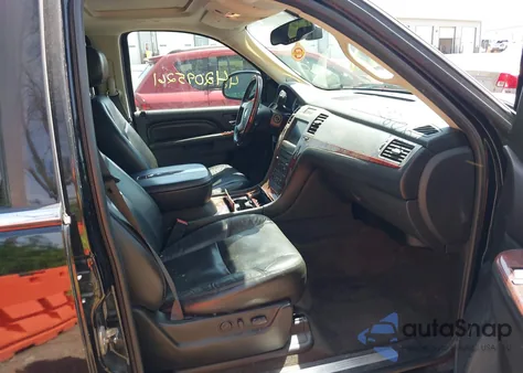 2011 Cadillac Escalade Esv Premium from USA, damaged, VIN 1GYS4JEFXBR161853